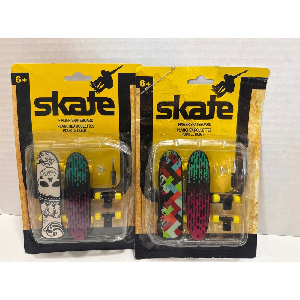 Skate Finger Skateboard 2-Pack Kits Skull and Geometric Graphics Greenbrier 6+